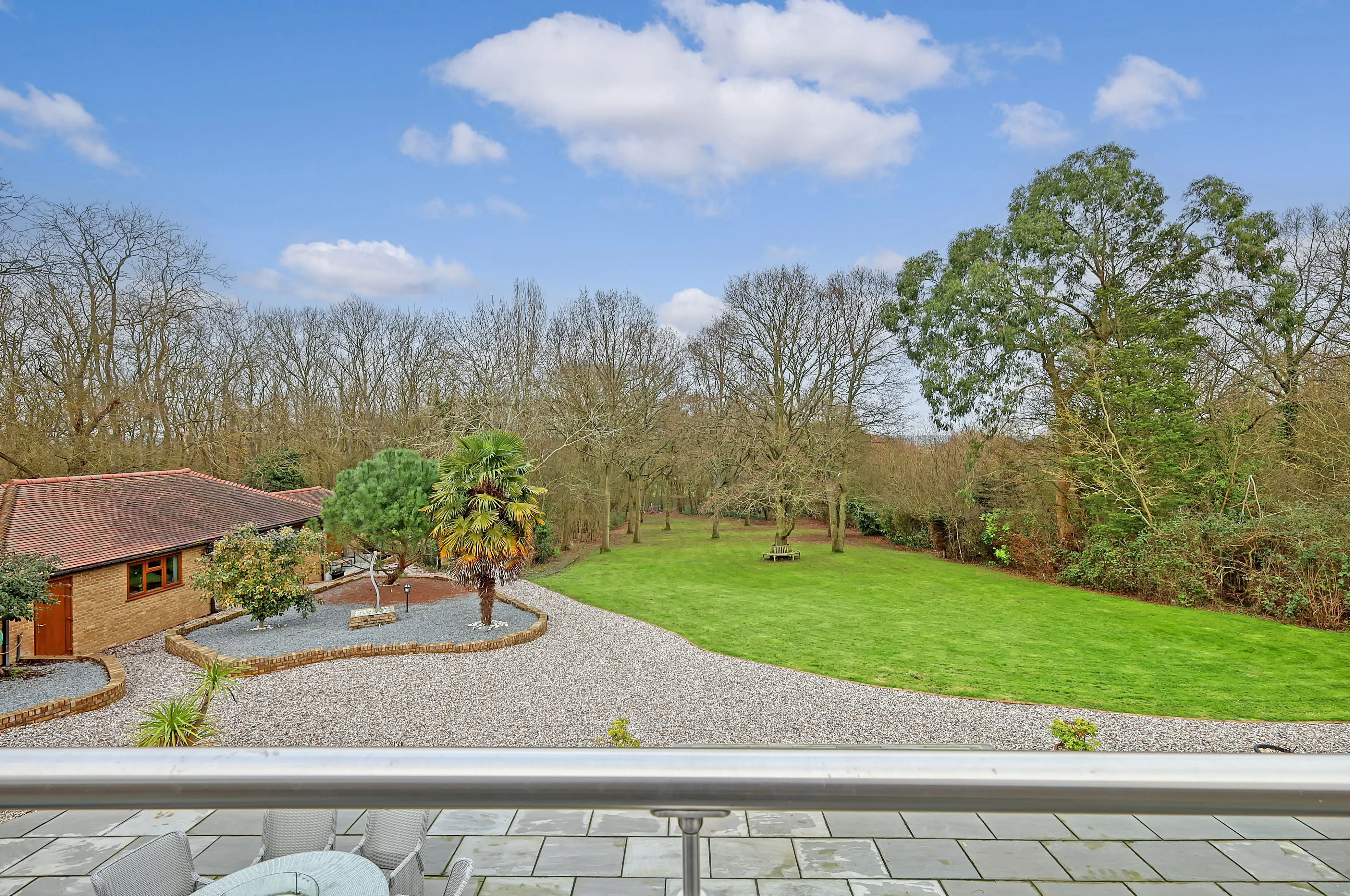 RESIDENTIAL INVESTMENT : VACANT DETACHED HOUSE SET IN GROUNDS OF AROUND 2 ACRES WITH LARGE DETACHED SELF CONTAINED ANNEX AND TRIPLE GARAGE