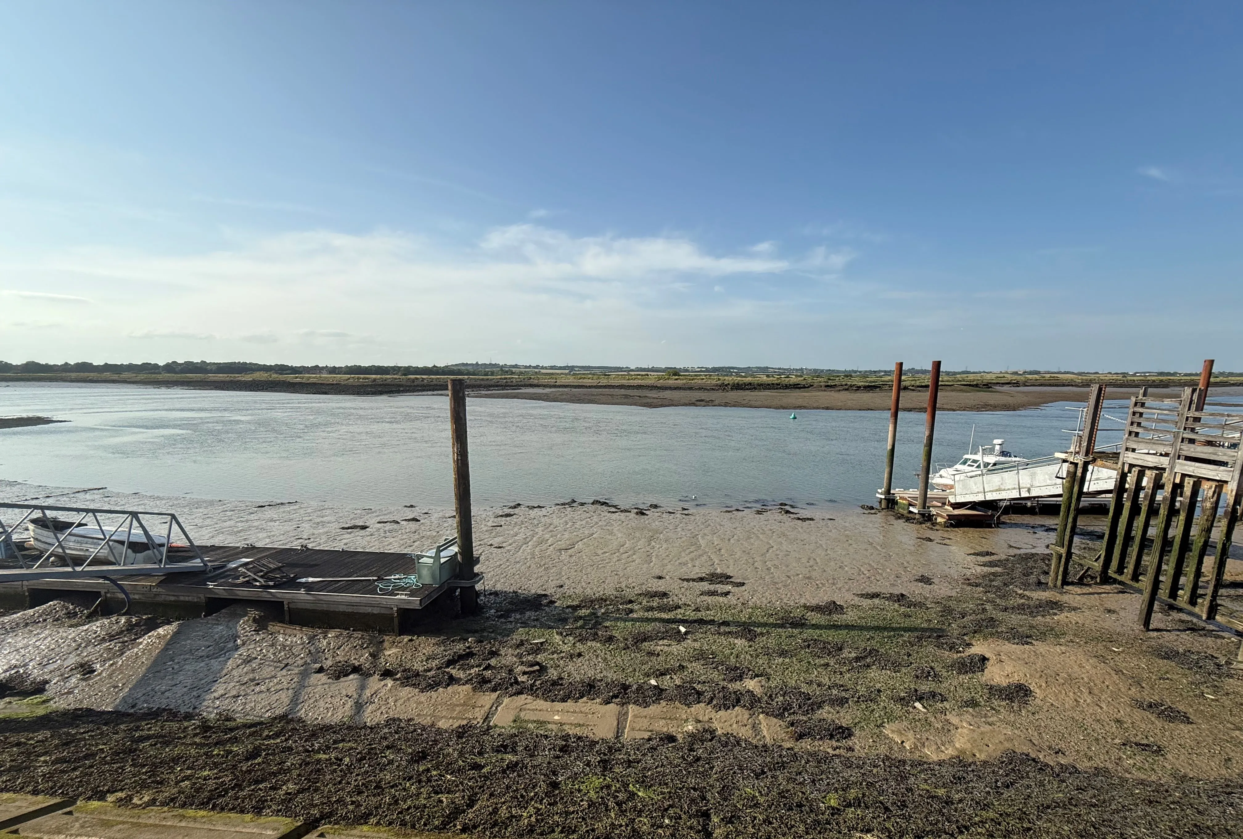DEVELOPMENT OPPORTUNITY : FREEHOLD PARCEL OF LAND WITH DEVELOPMANT POTENTIAL LOCATED AT BRANDY HOLE WITH 100’ OF FORESHORE.  