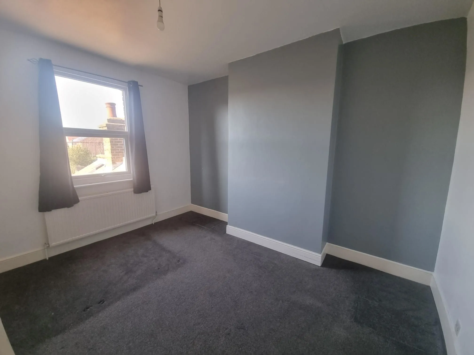 REFURBISHMENT OPPORTUNITY: A CHARACTER THREE BEDROOM  SEMI DETACHED HOUSE CLOSE TO SCHOOLS AND TOWN CENTRE IN NEED OF REFURBISHMENT