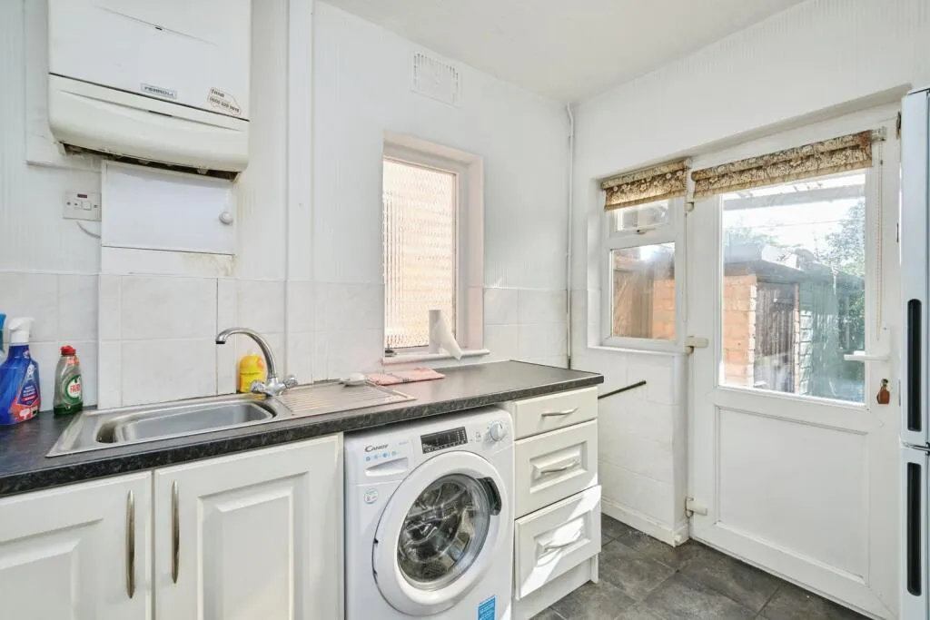 3 bed Semi-Detached