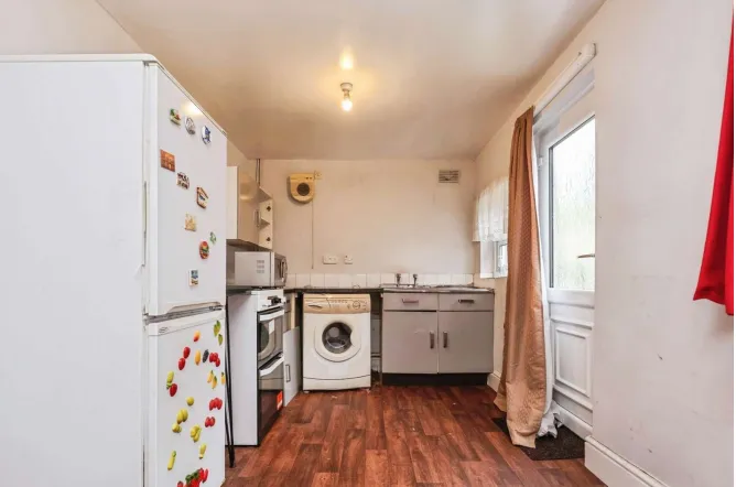 3 bed Terraced
