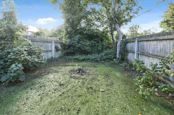 3 bed Terraced