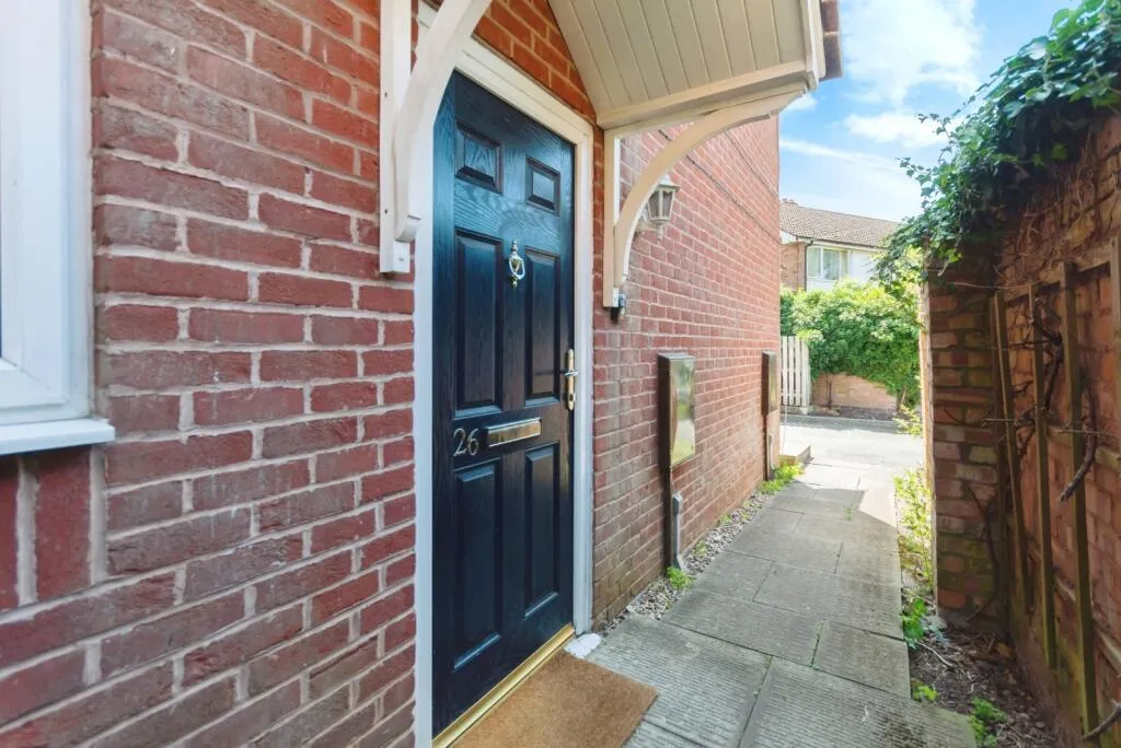 2 bed Maisonette