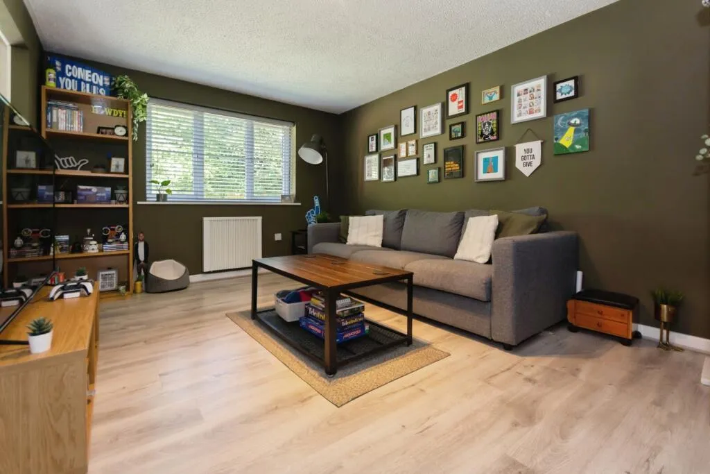 2 bed Maisonette