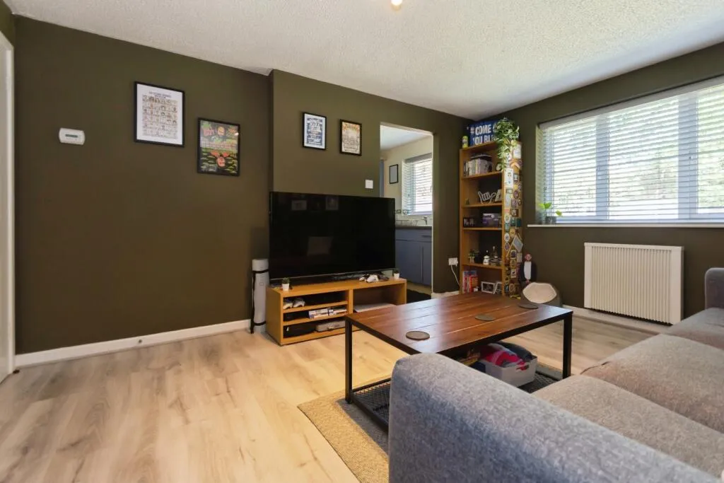 2 bed Maisonette