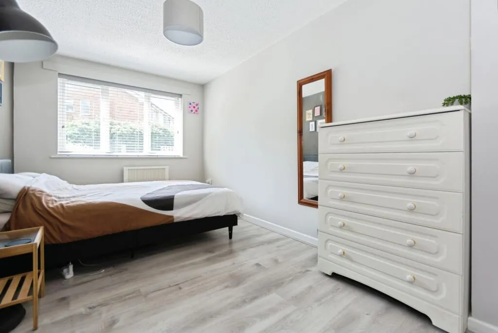 2 bed Maisonette