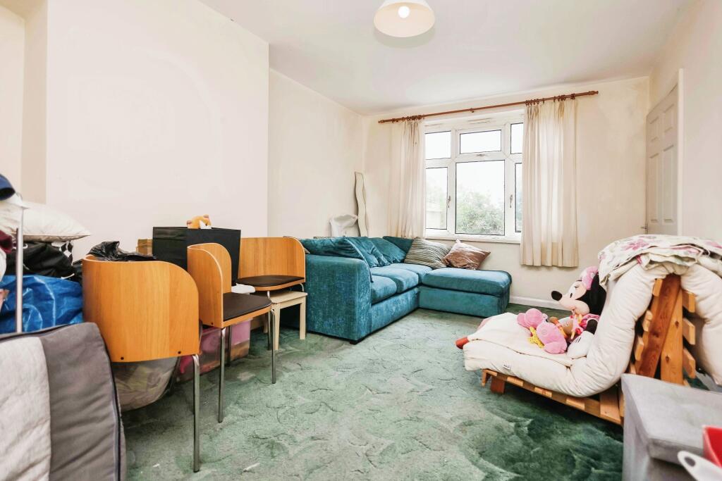 3 bed Semi-Detached