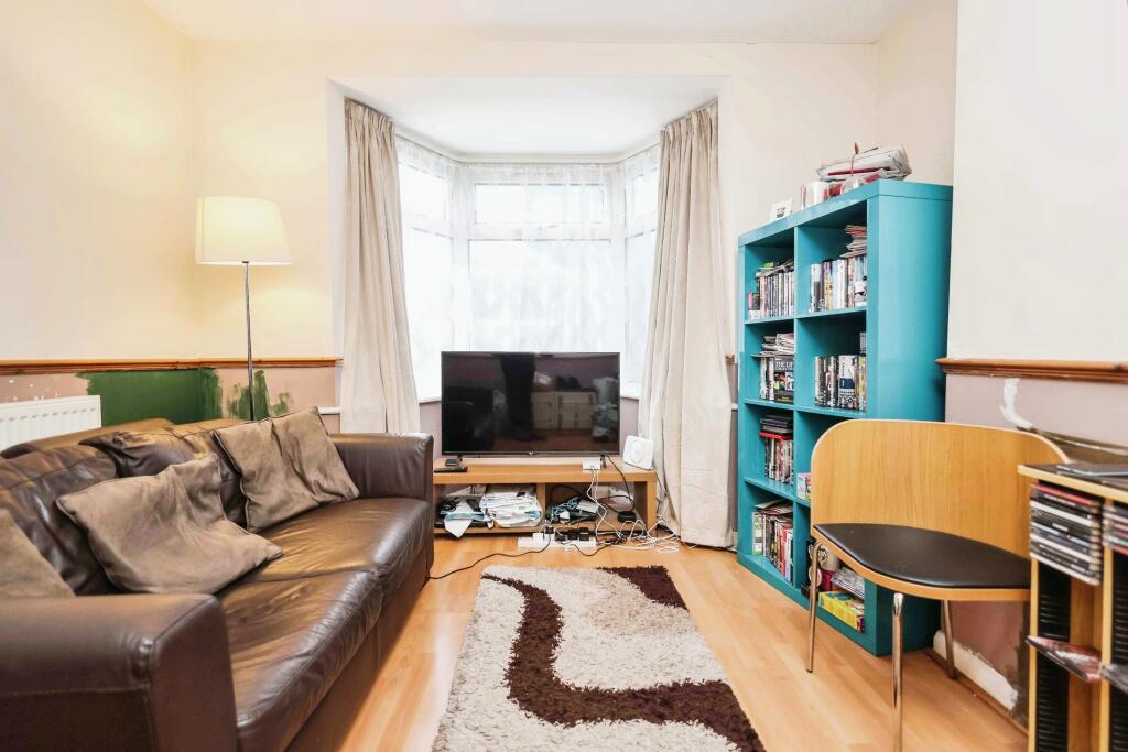 3 bed Semi-Detached