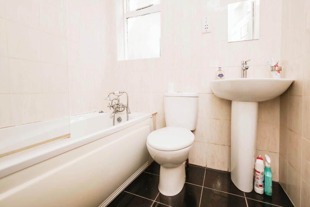 3 bed Semi-Detached