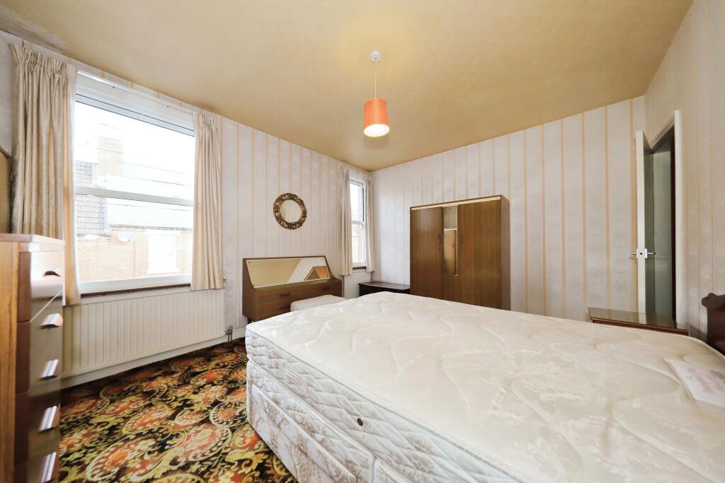 2 bed Terraced
