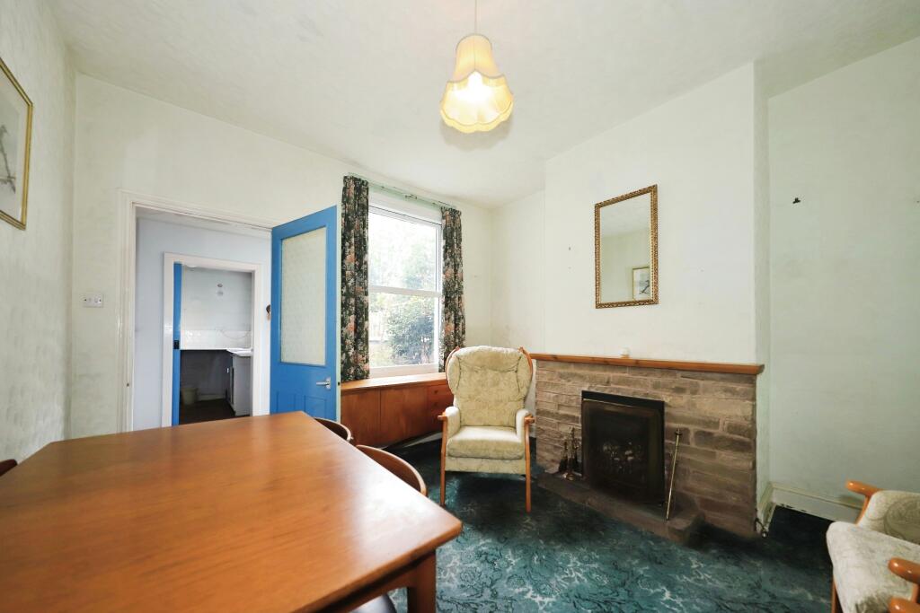 2 bed Terraced