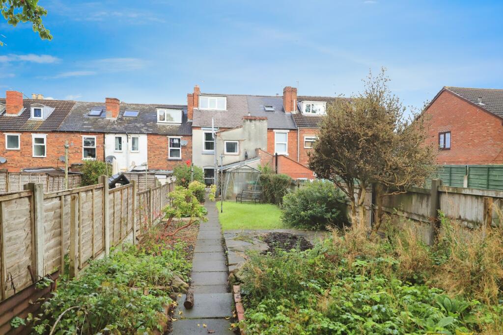 2 bed Terraced