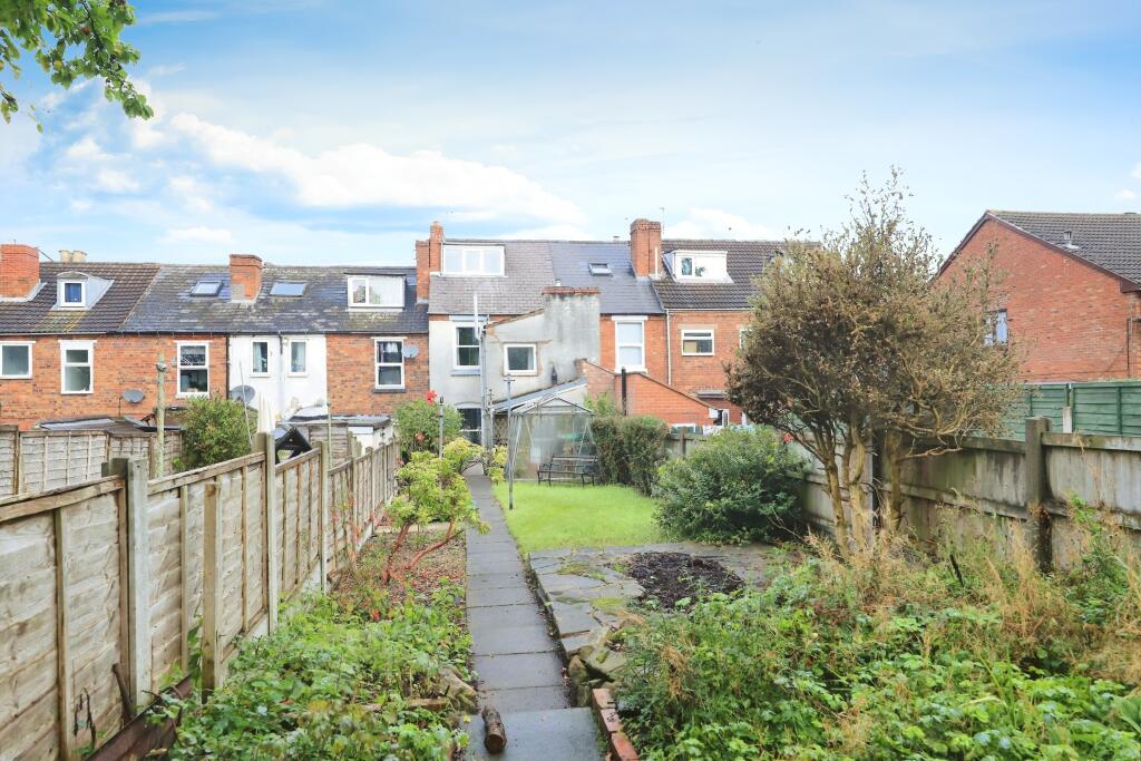 2 bed Terraced