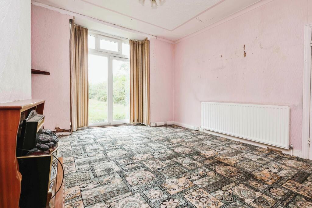 3 bed Semi-Detached