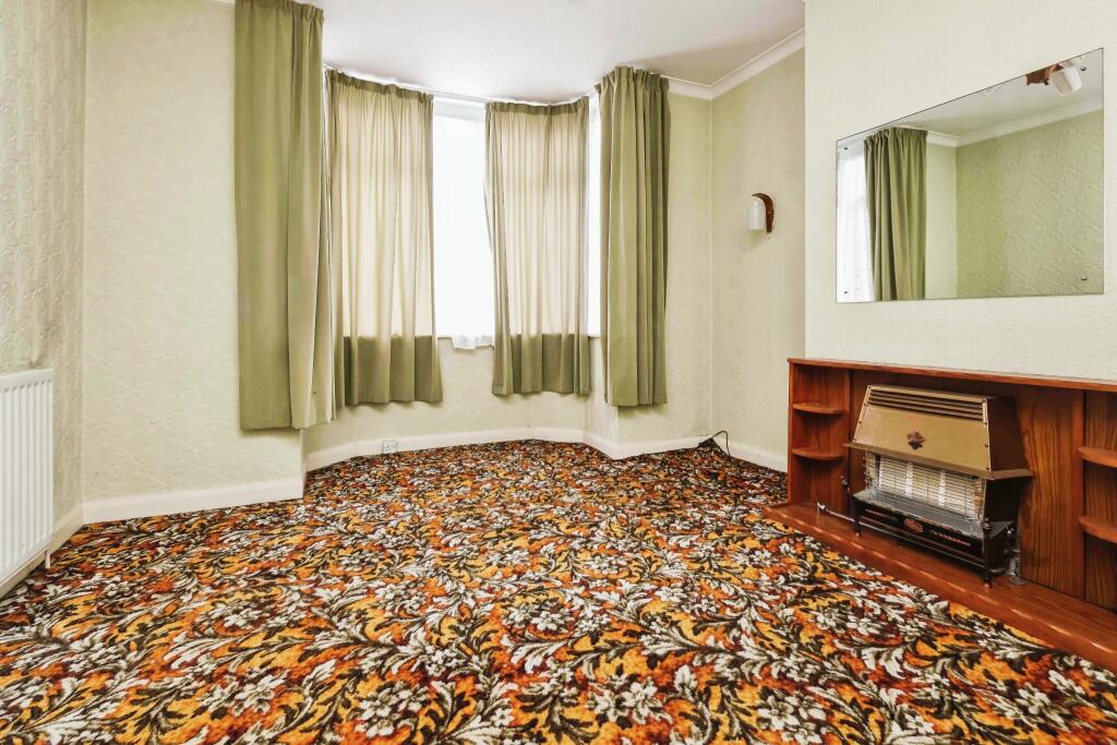 3 bed Semi-Detached