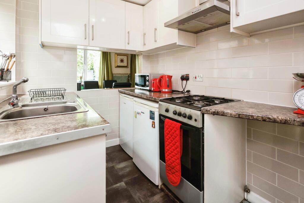 3 bed Semi-Detached