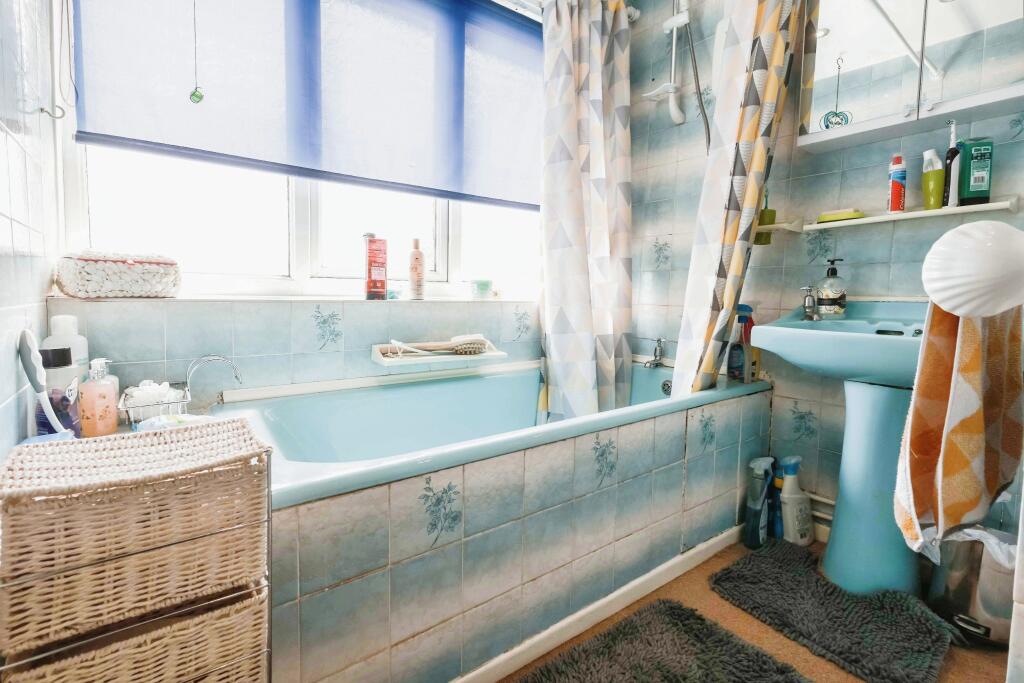 3 bed Semi-Detached