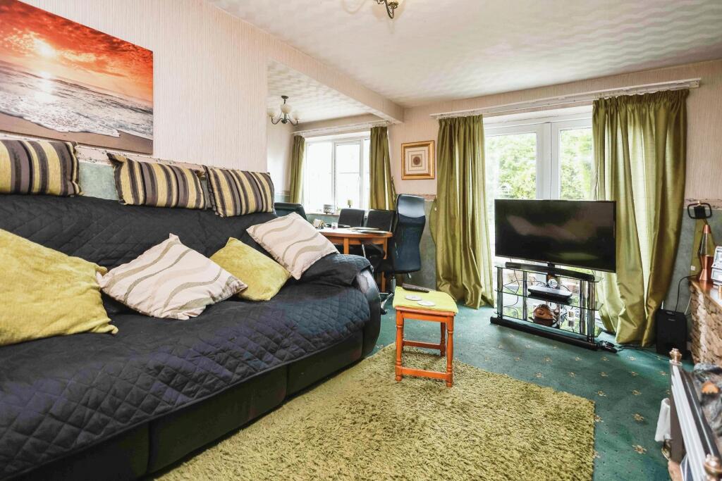 3 bed Semi-Detached