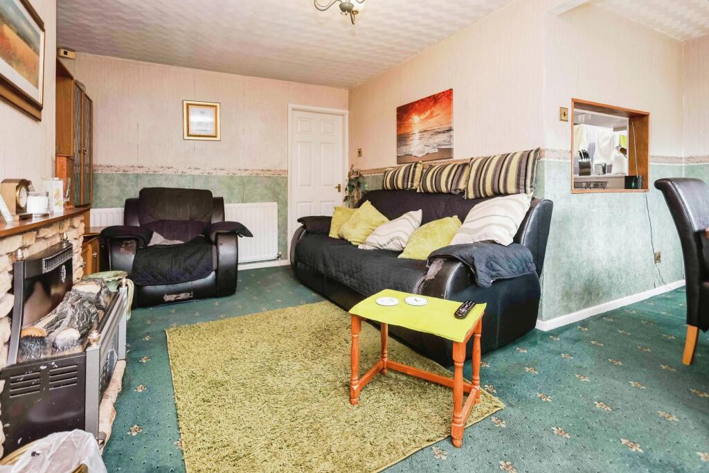 3 bed Semi-Detached