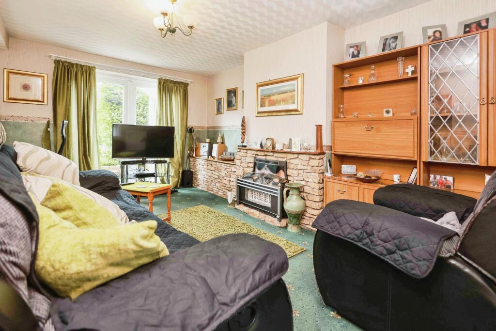 3 bed Semi-Detached