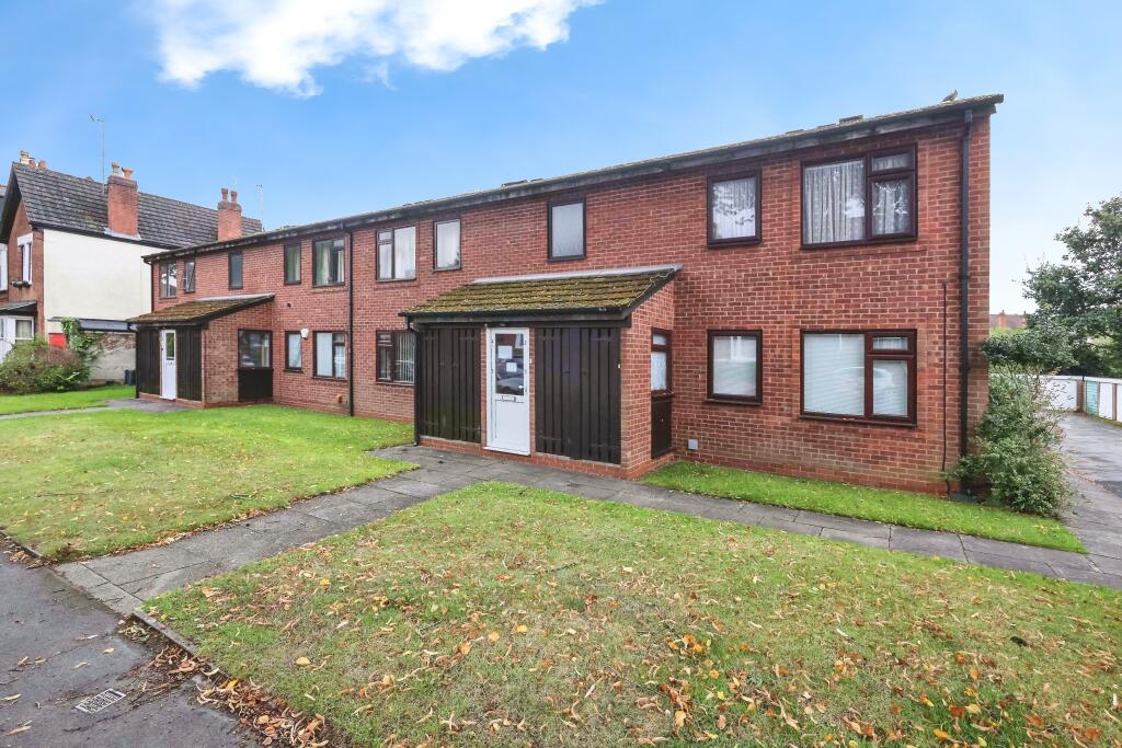 1 bed Ground Flat