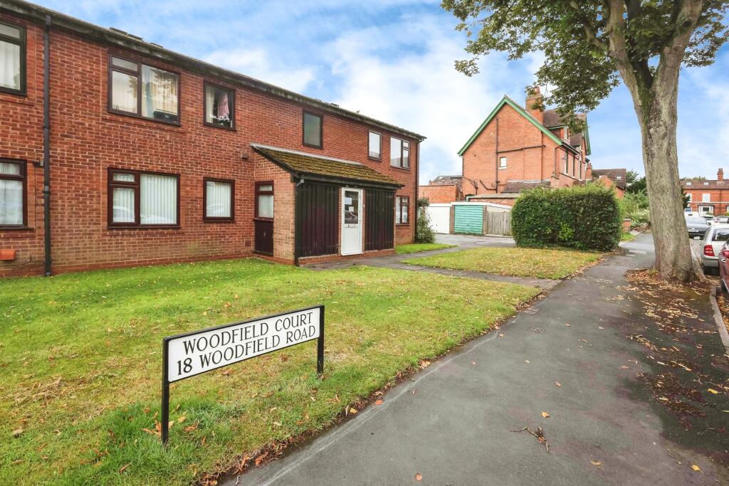 1 bed Ground Flat