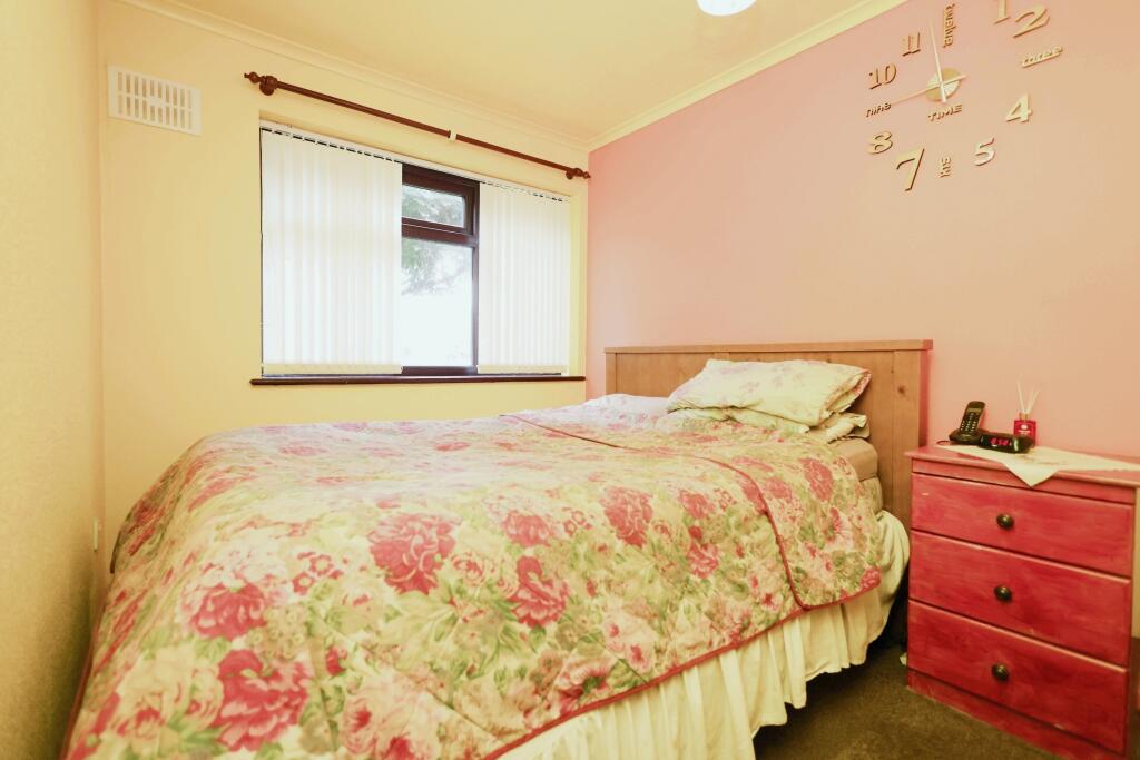 1 bed Ground Flat