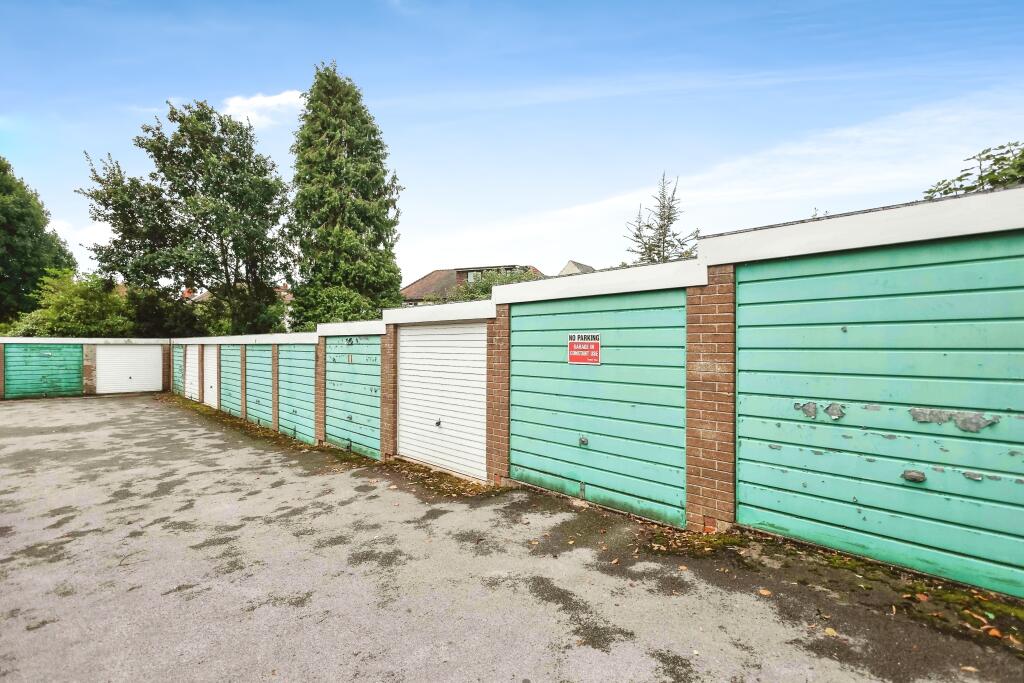 1 bed Ground Flat
