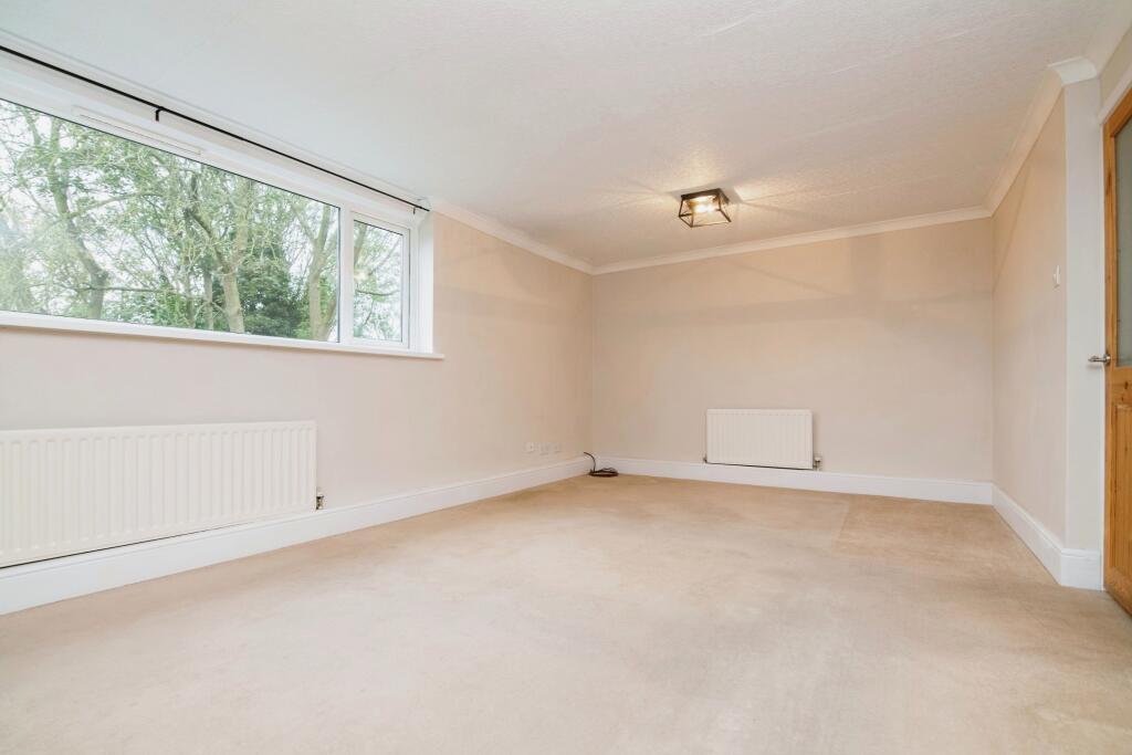 2 bed Apartment