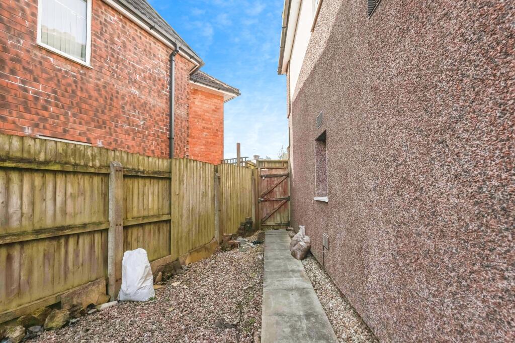 3 bed Semi-Detached