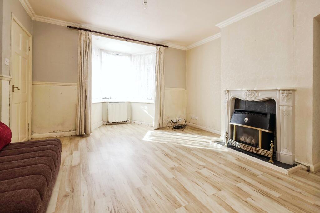 3 bed Semi-Detached