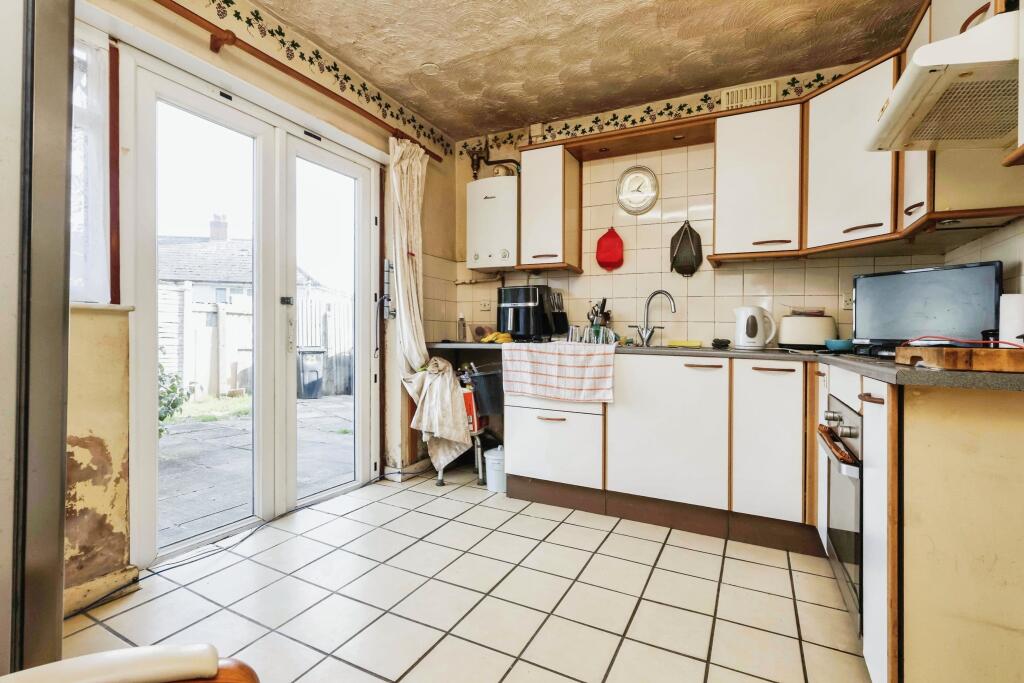 3 bed Semi-Detached