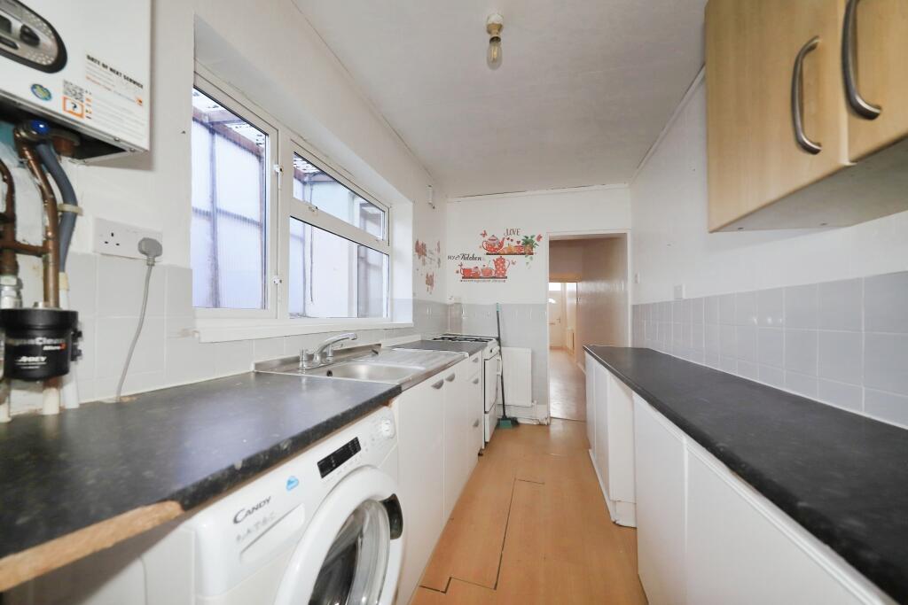 2 bed House