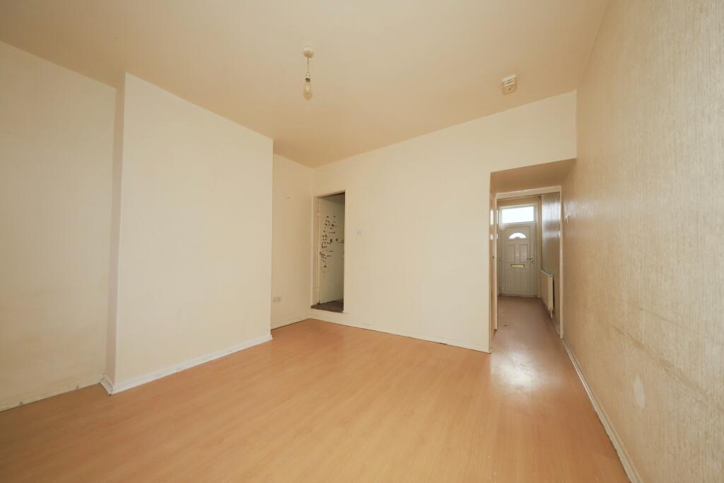 2 bed House