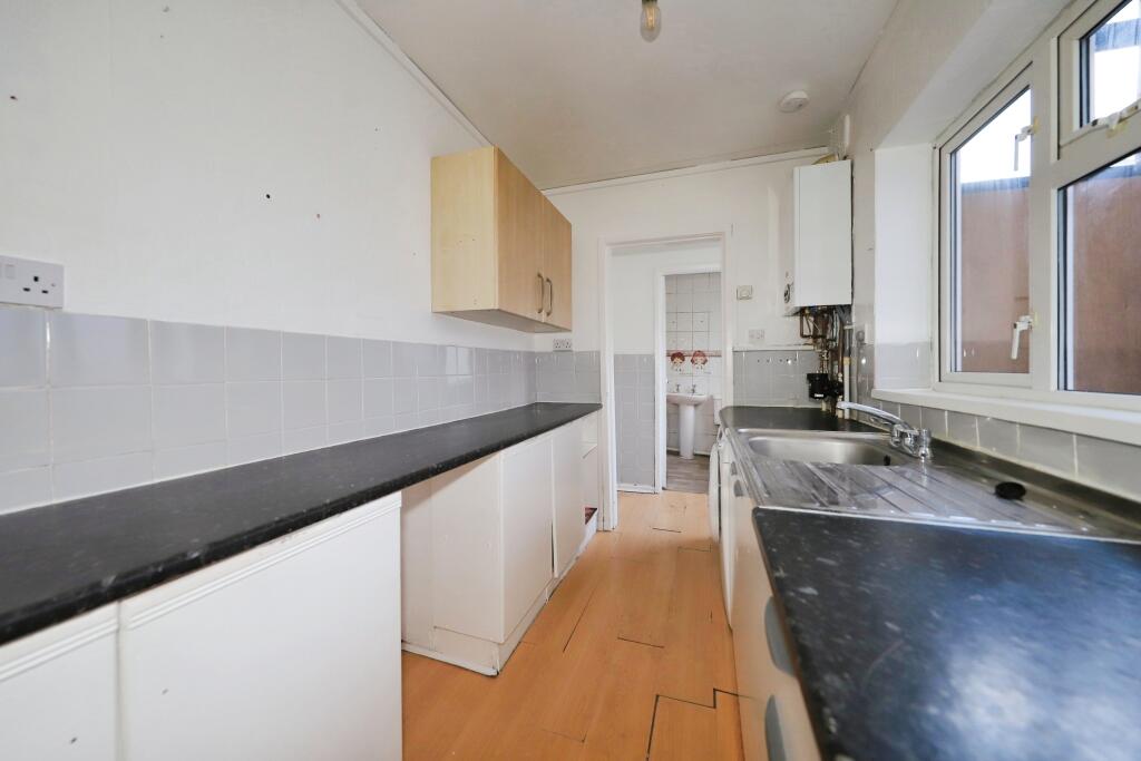 2 bed House