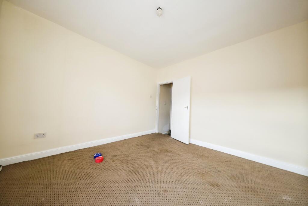 2 bed House