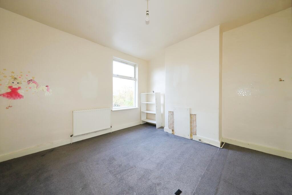2 bed House