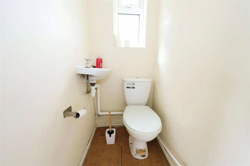 2 bed House
