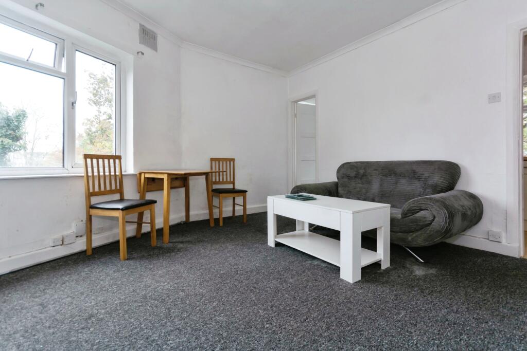 1 bed Apartment