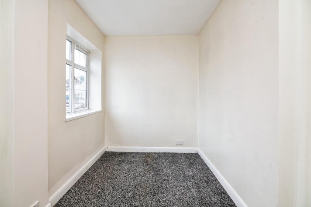 4 bed Terraced