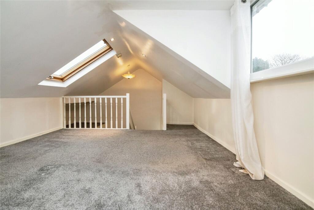 4 bed Terraced