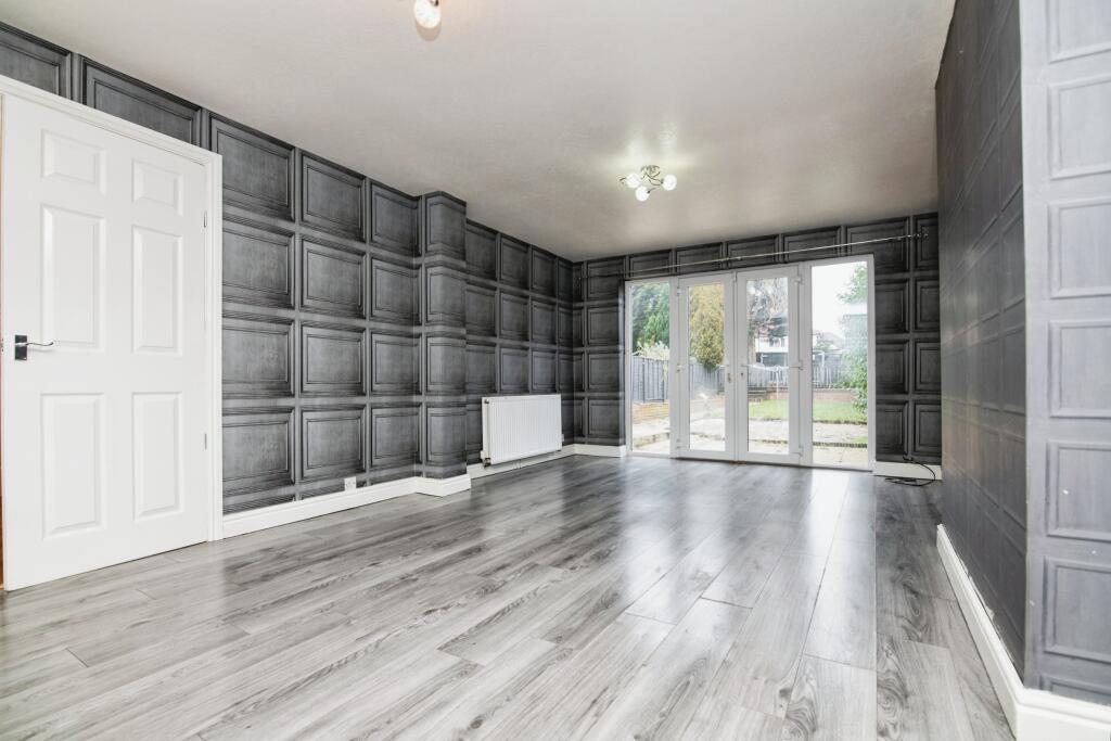 4 bed Terraced