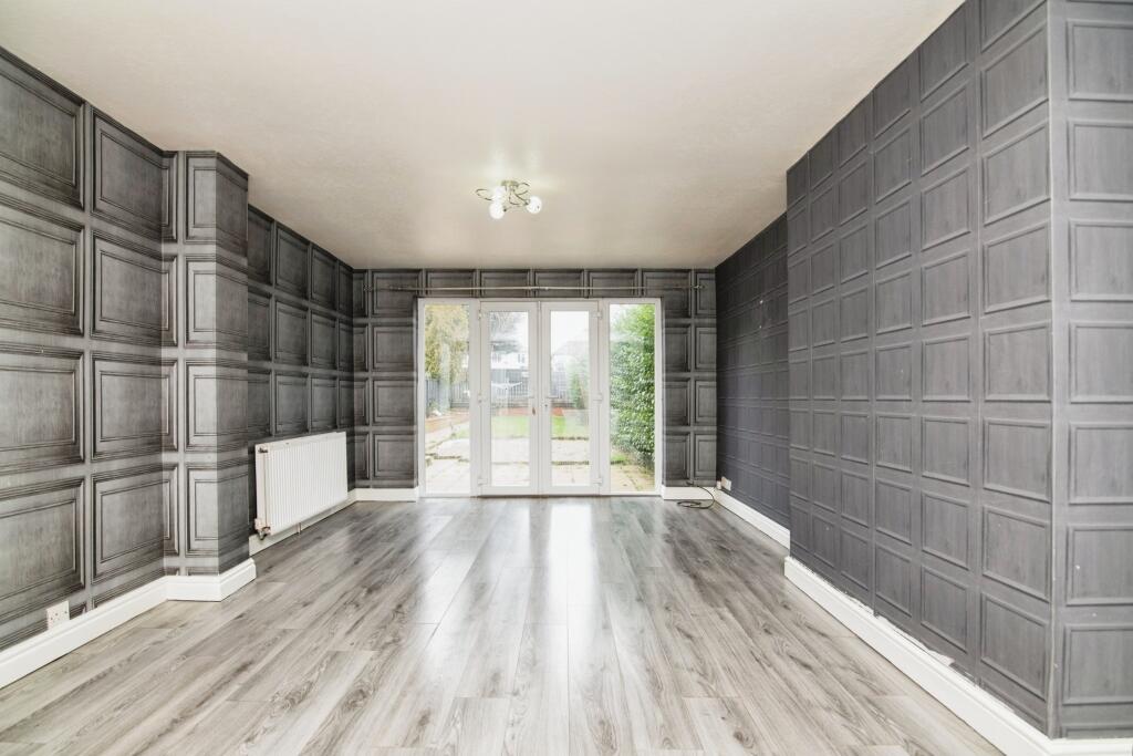 4 bed Terraced