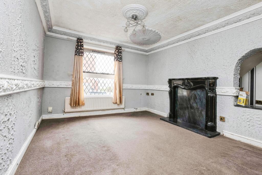 2 bed Ground Maisonette