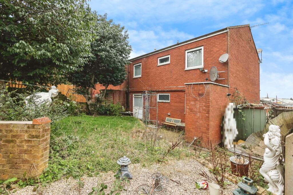 2 bed Ground Maisonette