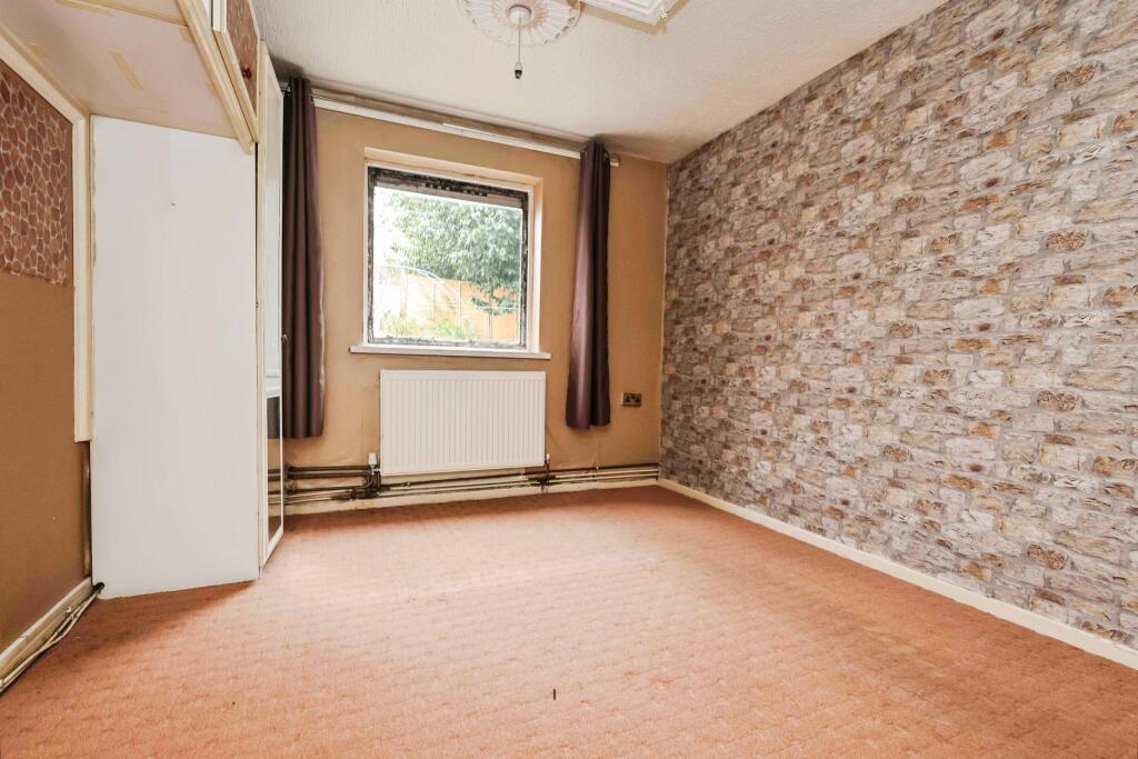 2 bed Ground Maisonette