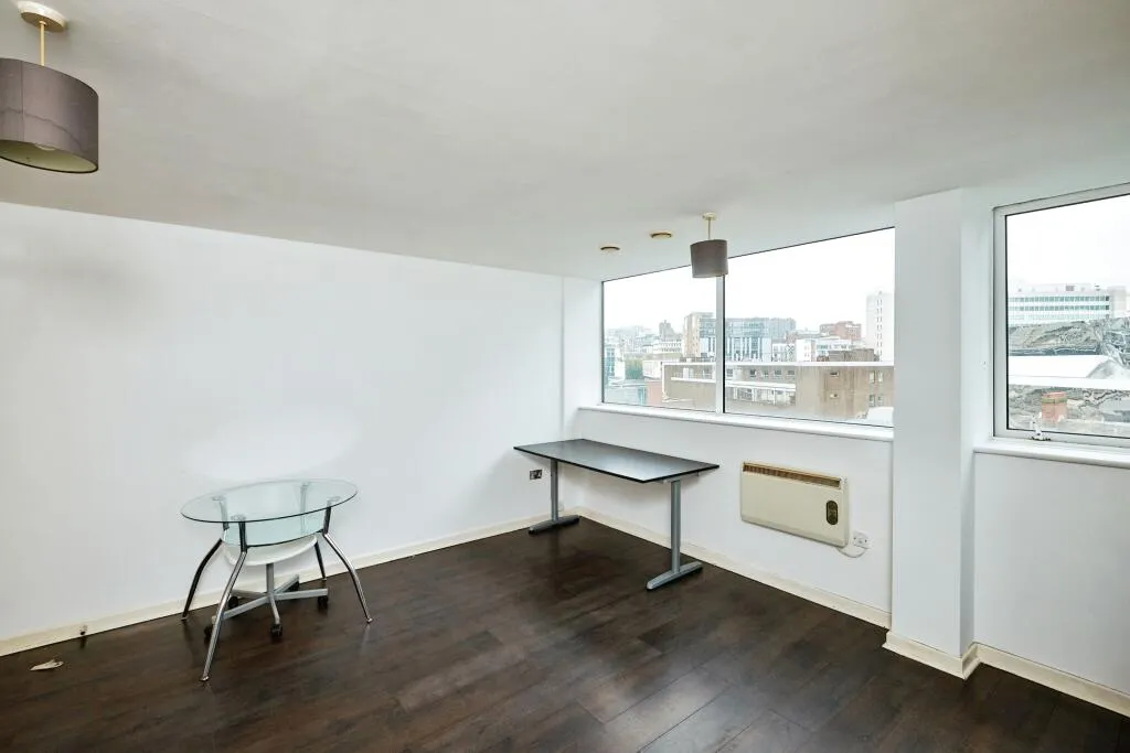 1 bed Apartment