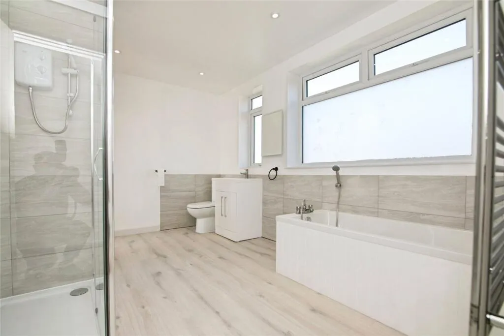 3 bed Detached