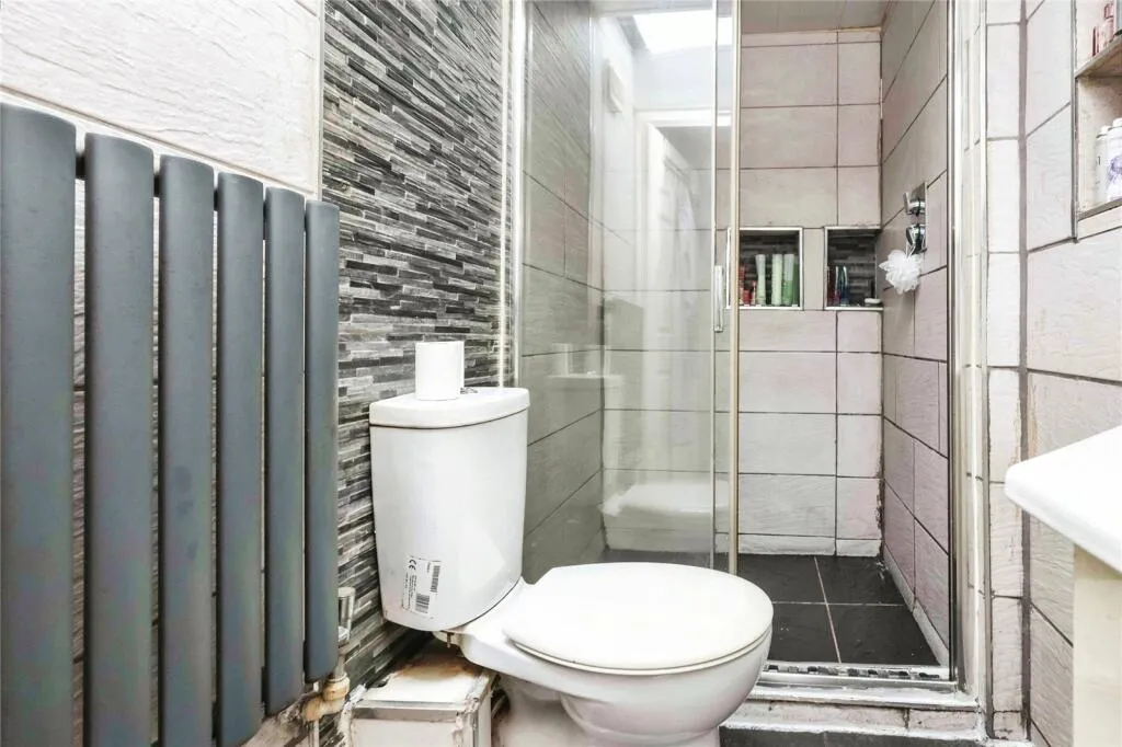 4 bed Terraced