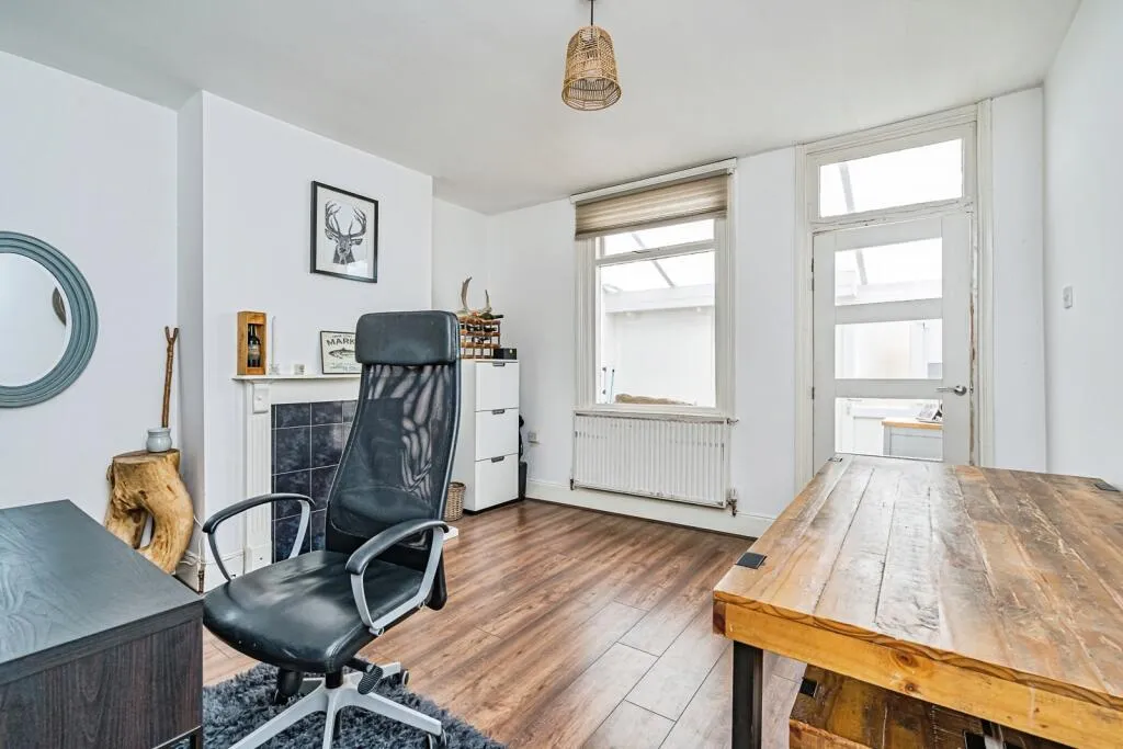2 bed Terraced